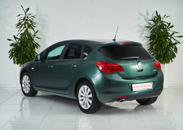 Opel Astra Вид 4